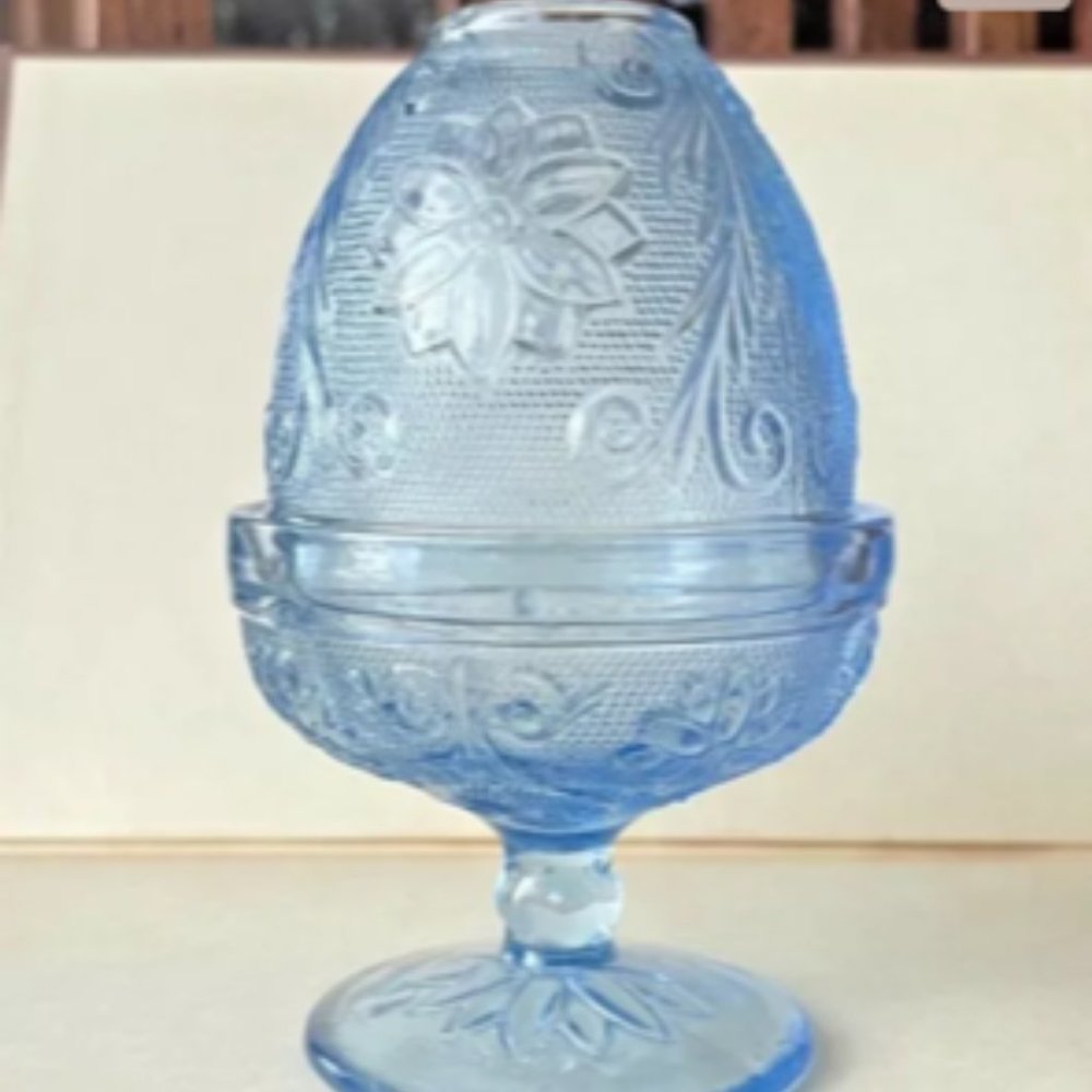 Tiara Blue Chantilly Sandwich Indiana Glass Fairy Lamp